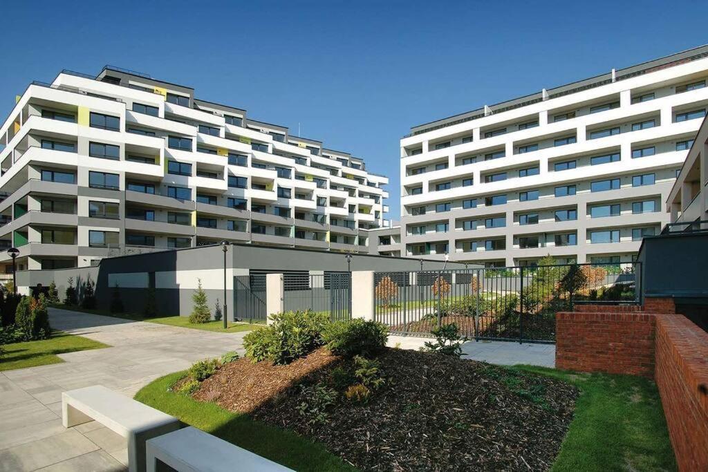 Apartman Soul 200 M Do Centra S Private Parking Free Apartamento Košice Exterior foto